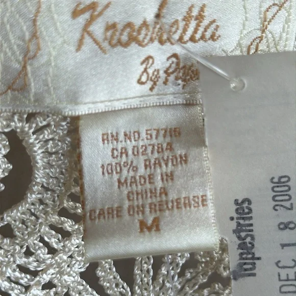 Crochet blouse new with tags - Picture 5 of 7